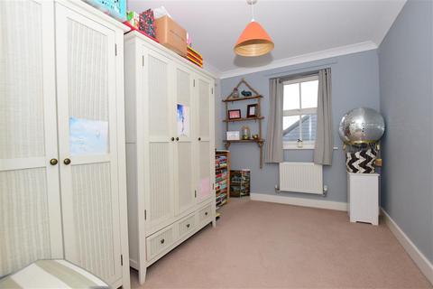 28 College Square, Westgate-on-sea, CT8 8BW