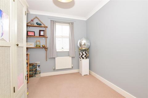 28 College Square, Westgate-on-sea, CT8 8BW