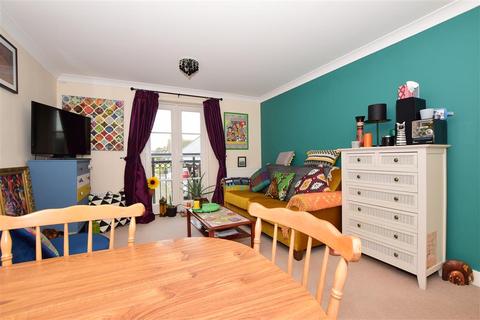 28 College Square, Westgate-on-sea, CT8 8BW