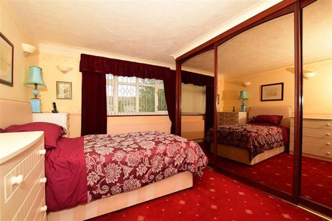 30 Ash Crescent, Higham, Rochester, ME3 7BA