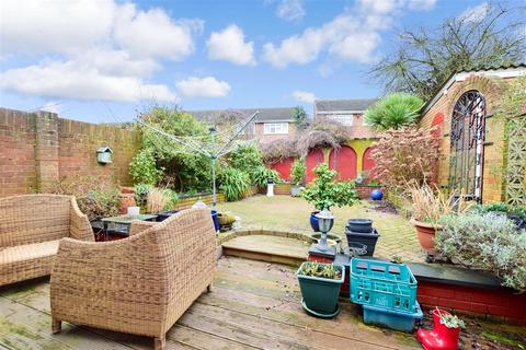 30 Ash Crescent, Higham, Rochester, ME3 7BA
