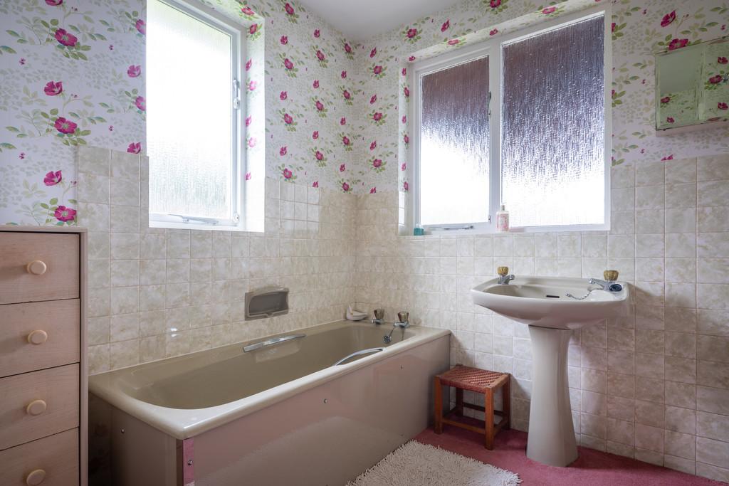 Bathroom side aspect