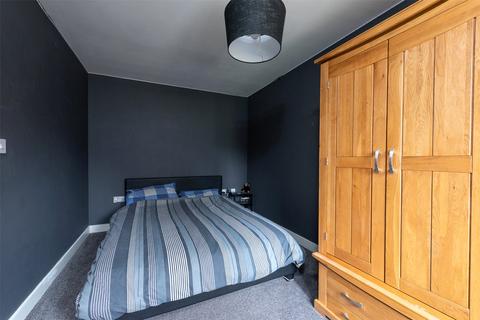 37 Allbrook Close, Bagshot, GU19 5BW
