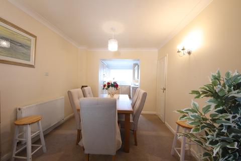 Flat 9, Carlton Manor, 9 Roundham Road, Paignton, TQ4 6EZ