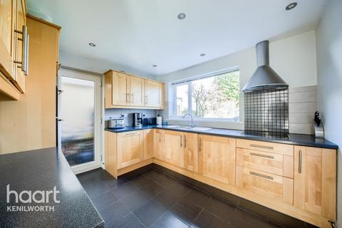 15 Faircroft, Kenilworth, CV8 1JT