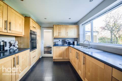 15 Faircroft, Kenilworth, CV8 1JT