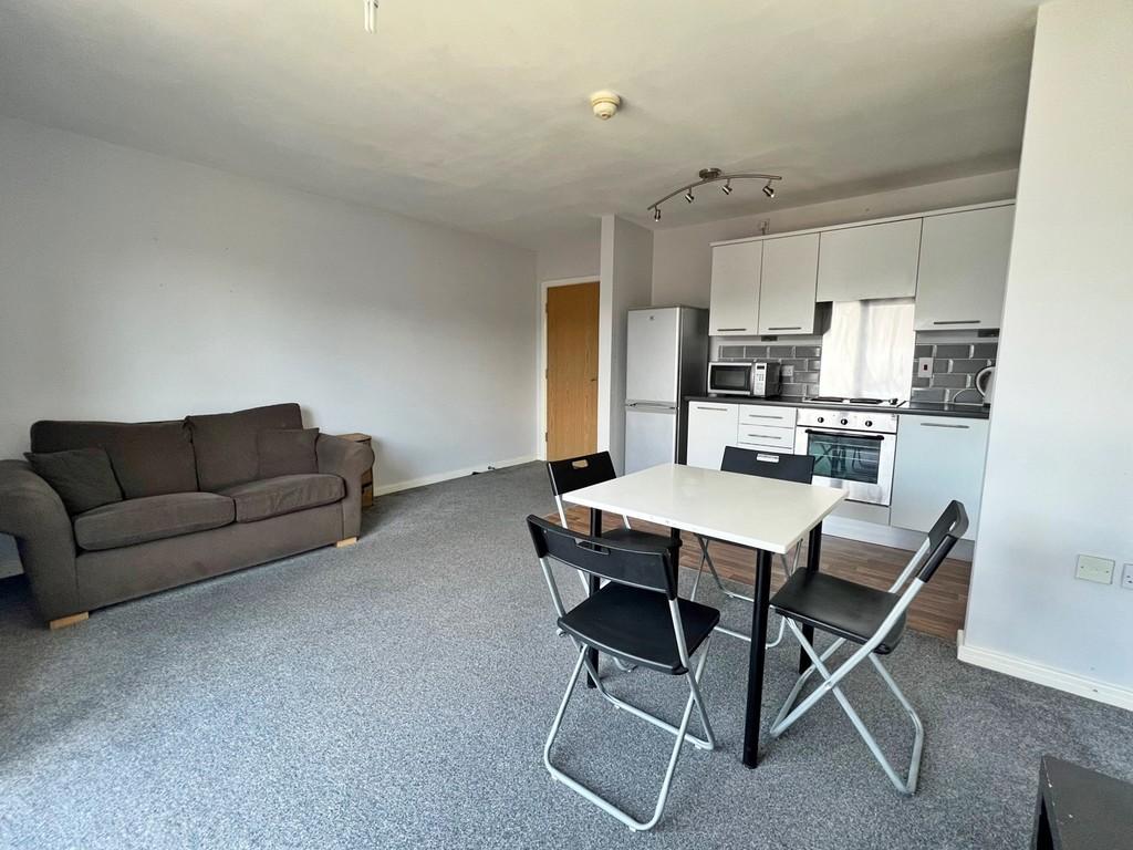 Dutton Court, Warrington 1 bed apartment £675 pcm (£156 pw)