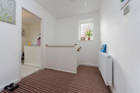 31 Ellenbridge Way, South Croydon, CR2 0EW