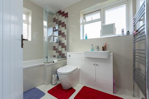 31 Ellenbridge Way, South Croydon, CR2 0EW