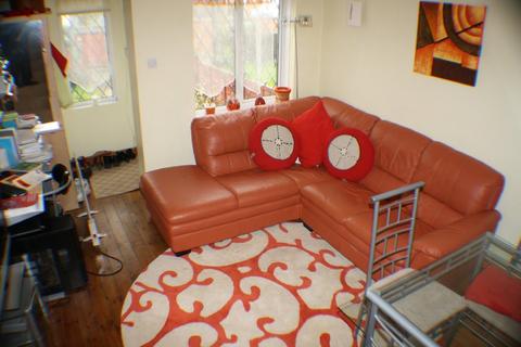 1 bedroom terraced house to rent, Colnbrook