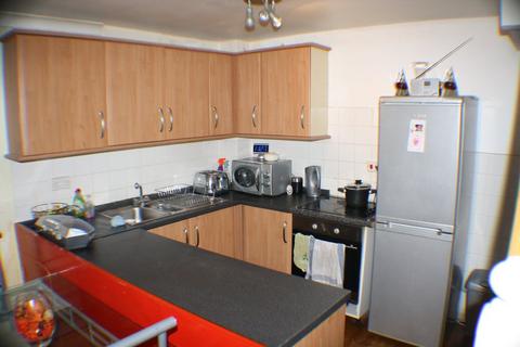 1 bedroom terraced house to rent, Colnbrook
