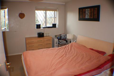 1 bedroom terraced house to rent, Colnbrook