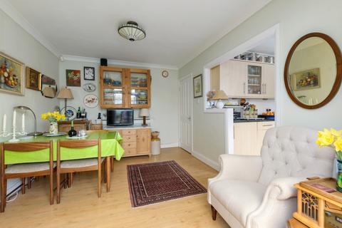 111 Elmcroft Avenue, London, E11 2BS
