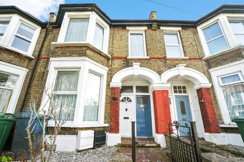 6 Brunswick Road, London, E10 6RS