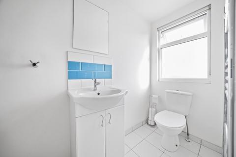 6 Brunswick Road, London, E10 6RS