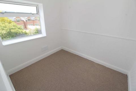 2 bedroom cottage to rent, Shrigley Road North, Higher Poynton