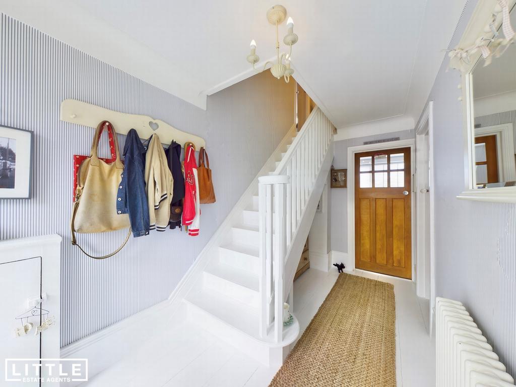 Heaton Close, Upholland, WN8 4 bed semidetached house £290,000