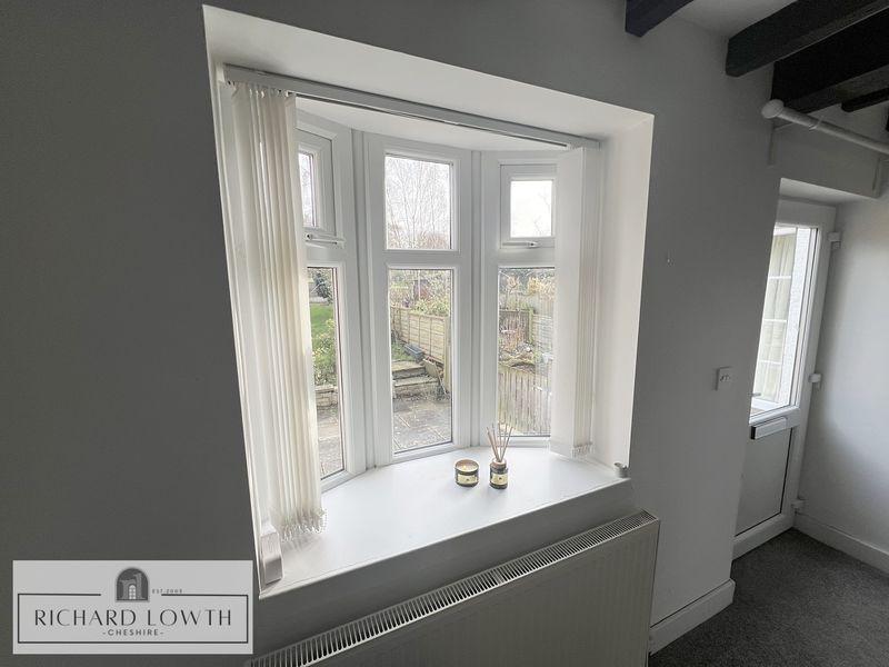 Feature Bay Window