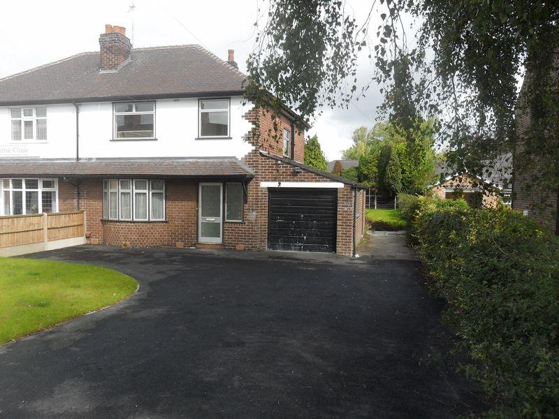 Park Lane, Poynton 3 bed semidetached house £1,500 pcm (£346 pw)