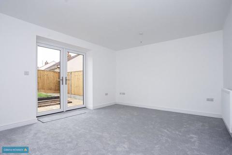 11 Cory Road, Taunton, TA2 7HZ