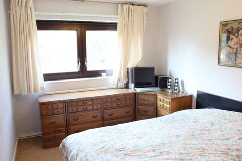 5 Rainsford Close, Stanmore, HA7 3DJ