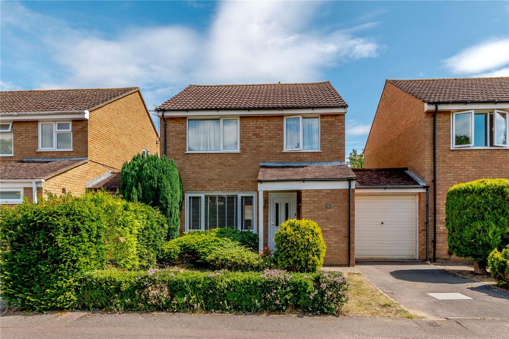 Kiln Lane, Horley, Surrey, RH6 3 bed link detached house £425,000