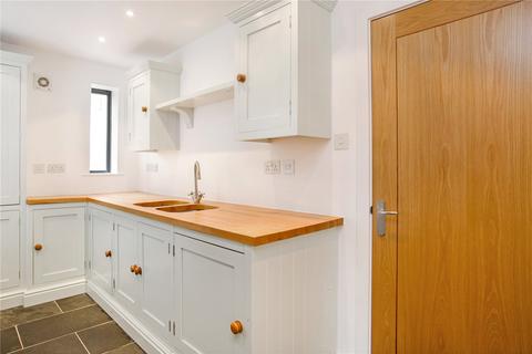 1 Kestrel Close, Cheltenham, GL53 0LQ