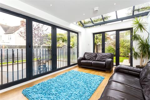 1 Kestrel Close, Cheltenham, GL53 0LQ