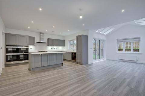 5 bedroom detached house to rent - Baker Oats Drive, Wrecclesham, Farnham, Surrey, GU10