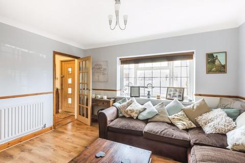 31 Danescourt Crescent, Sutton, SM1 3DZ