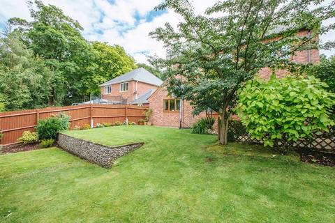 3 East Drive, Cheddleton, Leek, ST13 7DN