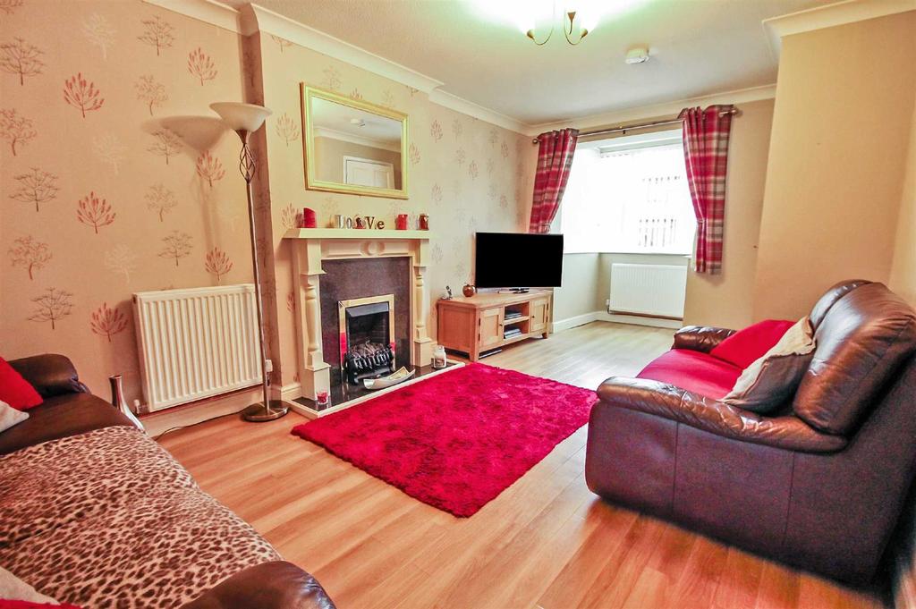 Maple Close, Craven Arms 4 bed semidetached house £199,950