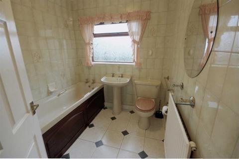 18a Willow Road, St Helens, WA10 4AQ