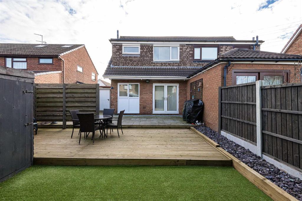 Eastham Crescent, Clock Face 3 bed semidetached house £170,000