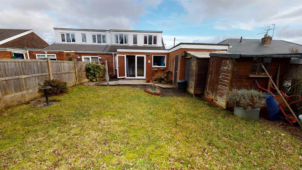 Naylor Farm Avenue, Shevington 4 bed semidetached bungalow £190,000