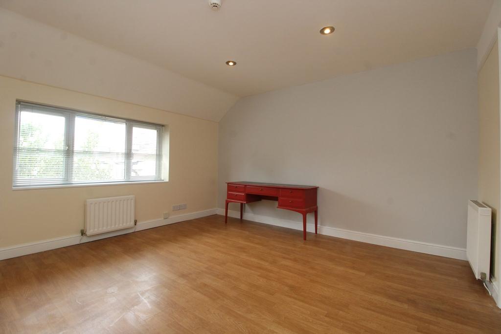 Brook Street, Stotfold, Hitchin, SG5 Studio £550 pcm (£127 pw)