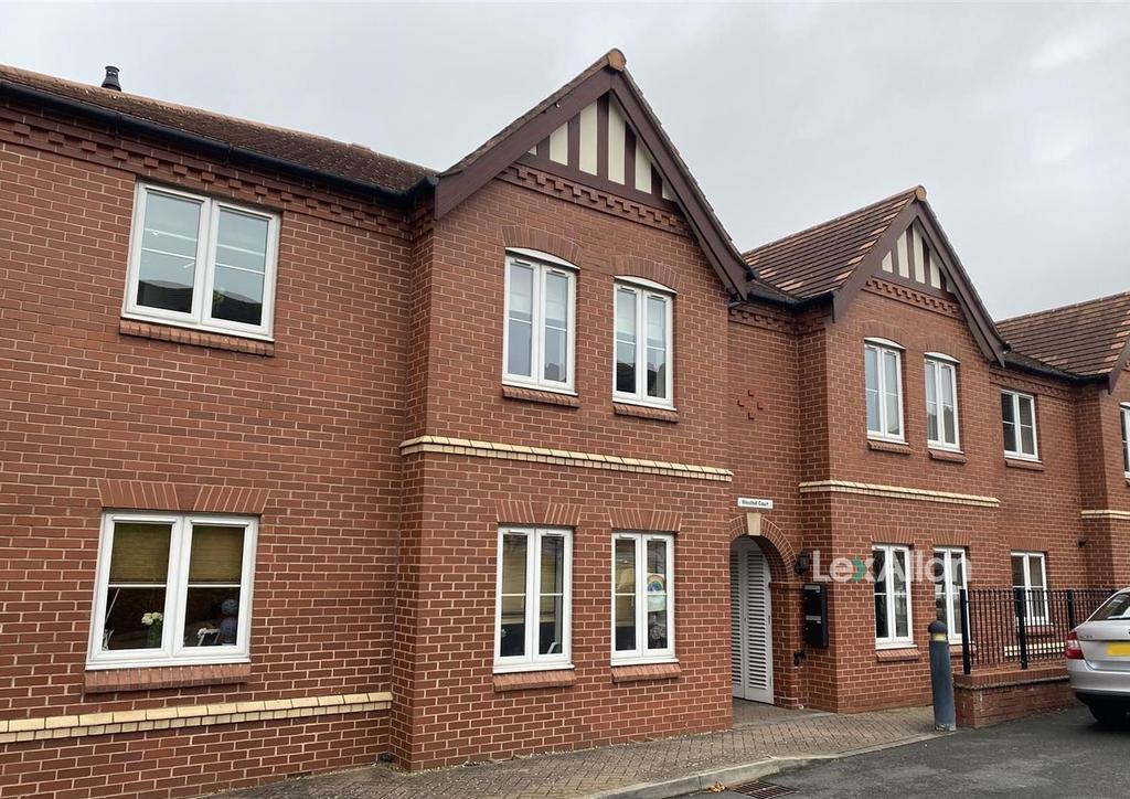 Hagley Road, Stourbridge 2 bed apartment £170,000