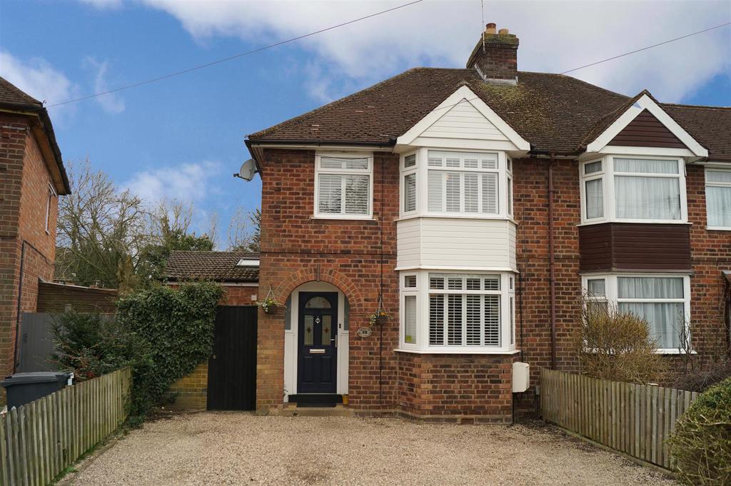 Gresham Avenue, Leamington Spa 3 bed semidetached house £350,000