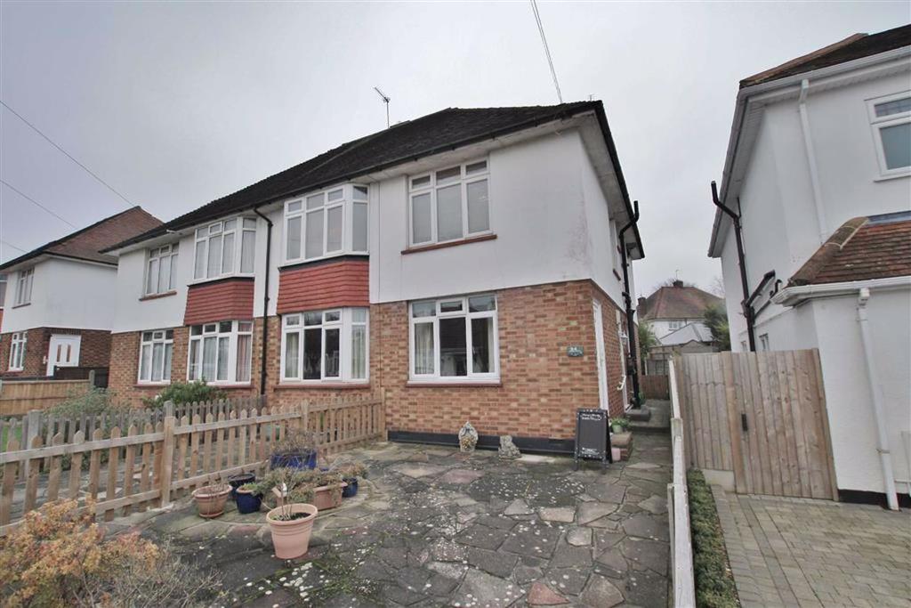 Herschell Road, LeighOnSea, Essex 2 bed flat £895 pcm (£207 pw)