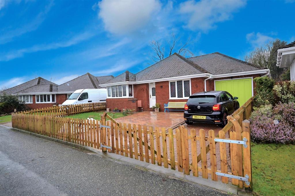 New Road, Begelly, Kilgetty 2 bed detached bungalow £215,000