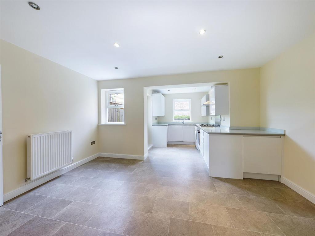 Enterpen, Hutton Rudby 3 bed terraced house £265,000