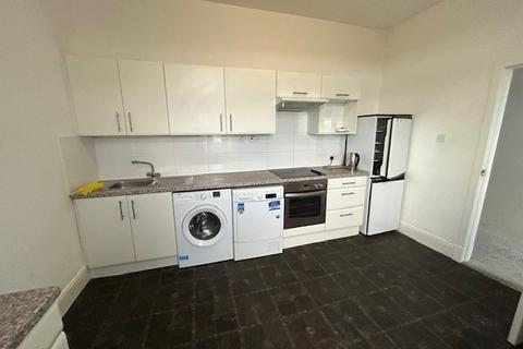 1 bedroom flat to rent, 3/1, 39 Strathmartine Road, Dundee, DD3 7RW