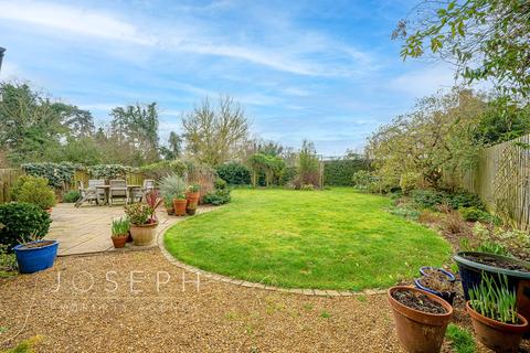 42 Borrowdale Avenue, Ipswich, IP4 2TG