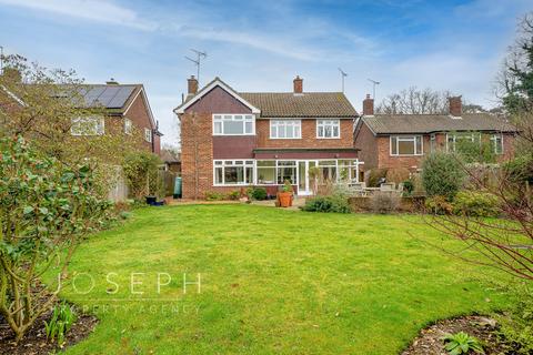 42 Borrowdale Avenue, Ipswich, IP4 2TG