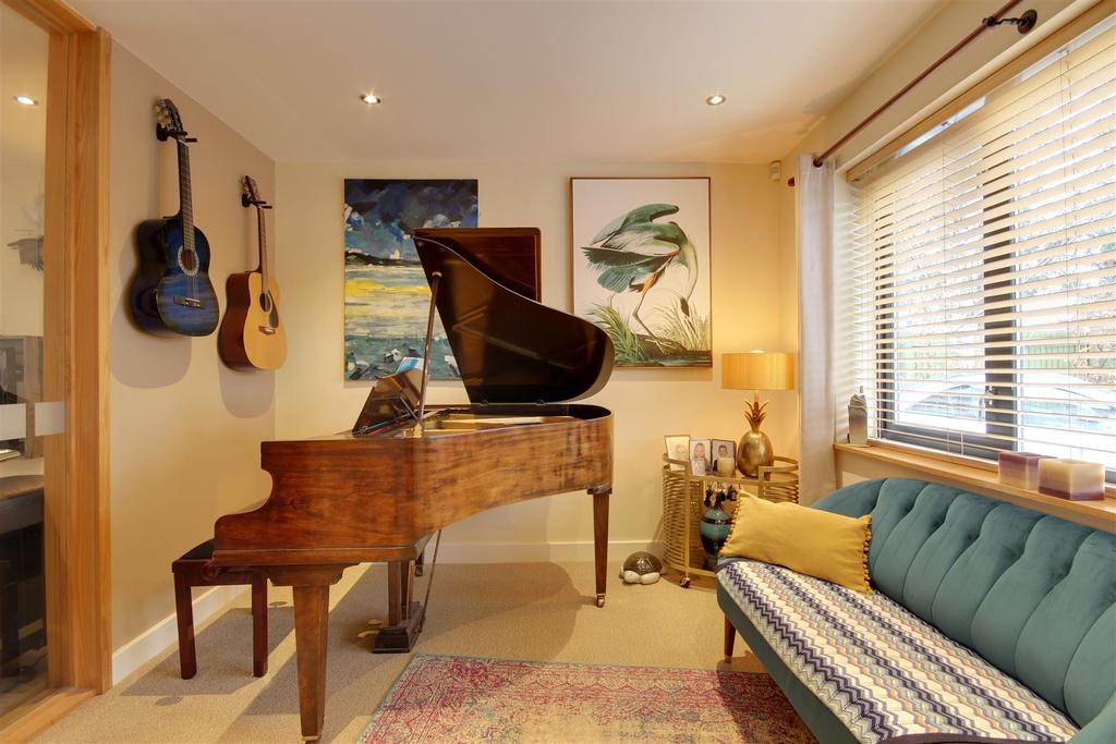 Music Room/Snug
