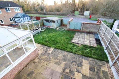 11 Whiteheart Close, Northampton, NN3 9GA