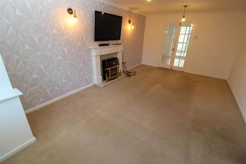 11 Whiteheart Close, Northampton, NN3 9GA
