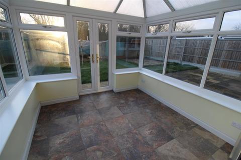 11 Whiteheart Close, Northampton, NN3 9GA