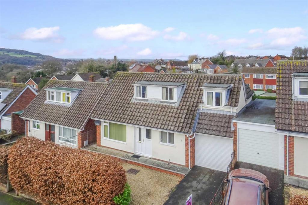 Greenacres, Ludlow 2 bed detached house £239,950