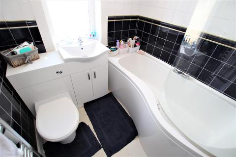 145 Albion Road, Bradford, BD10 9QN